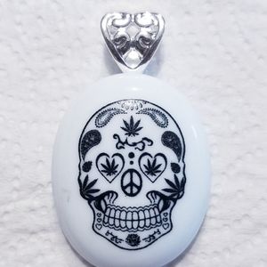 Black/White Sugar Skull Pot Leaf Glass Pendant